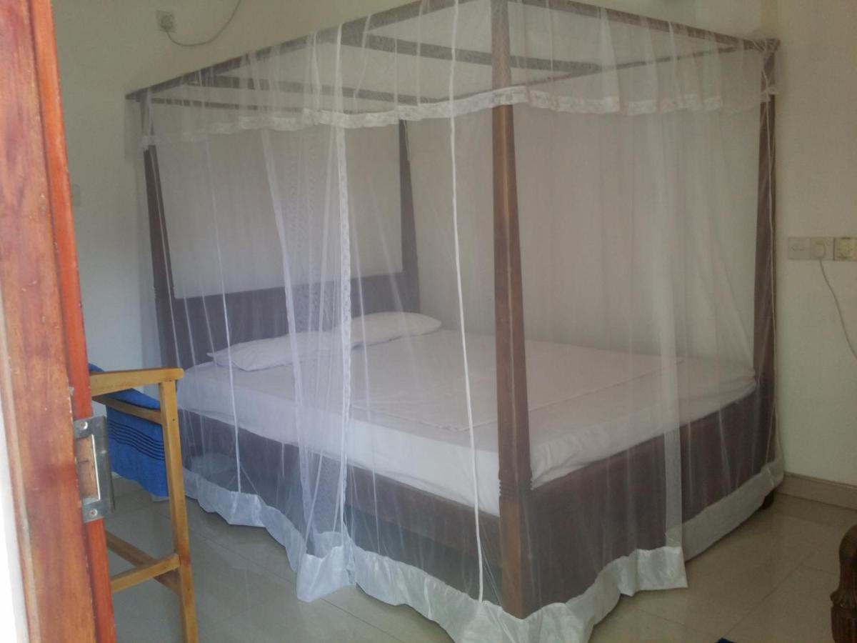 Hector House Hotel เวลิกามา ภายนอก รูปภาพ